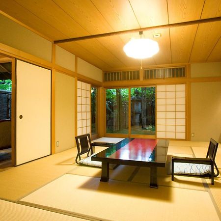 Ryotei Tanokura Hotel Yufu Eksteriør billede