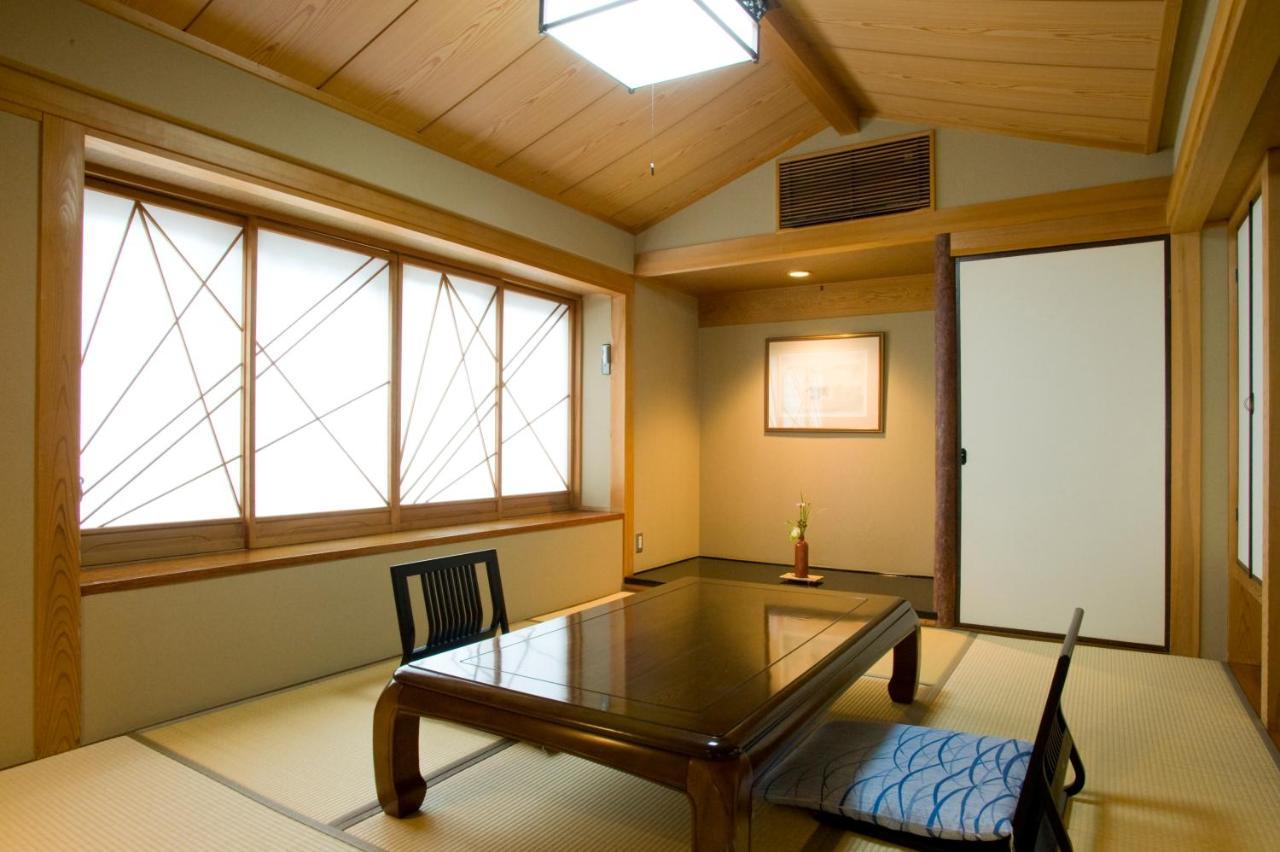 Ryotei Tanokura Hotel Yufu Eksteriør billede