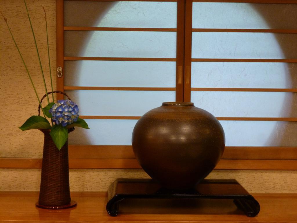 Ryotei Tanokura Hotel Yufu Eksteriør billede