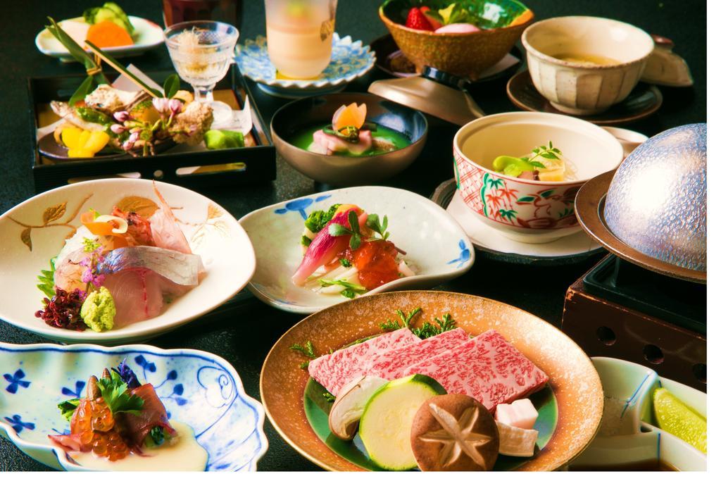 Ryotei Tanokura Hotel Yufu Eksteriør billede