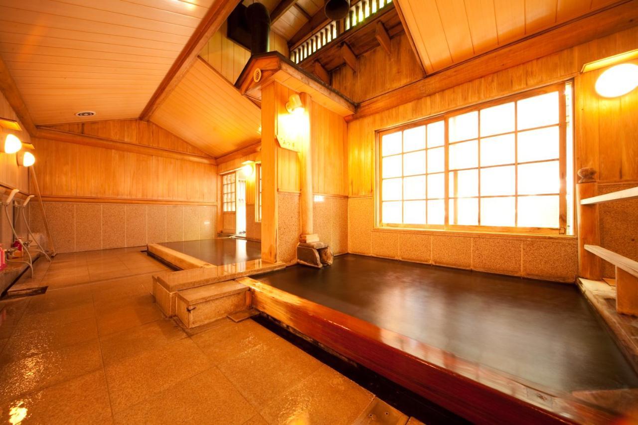 Ryotei Tanokura Hotel Yufu Eksteriør billede